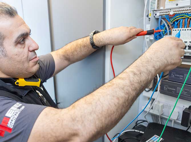Electrical Fault Finding Techniques in Fulham